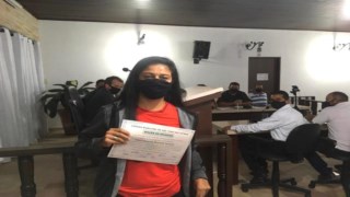 Câmara presta homenagem à jogadora letrense destaque no futebol nacional feminino Câmara presta homenagem à jogadora letrense destaque no futebol nacional feminino